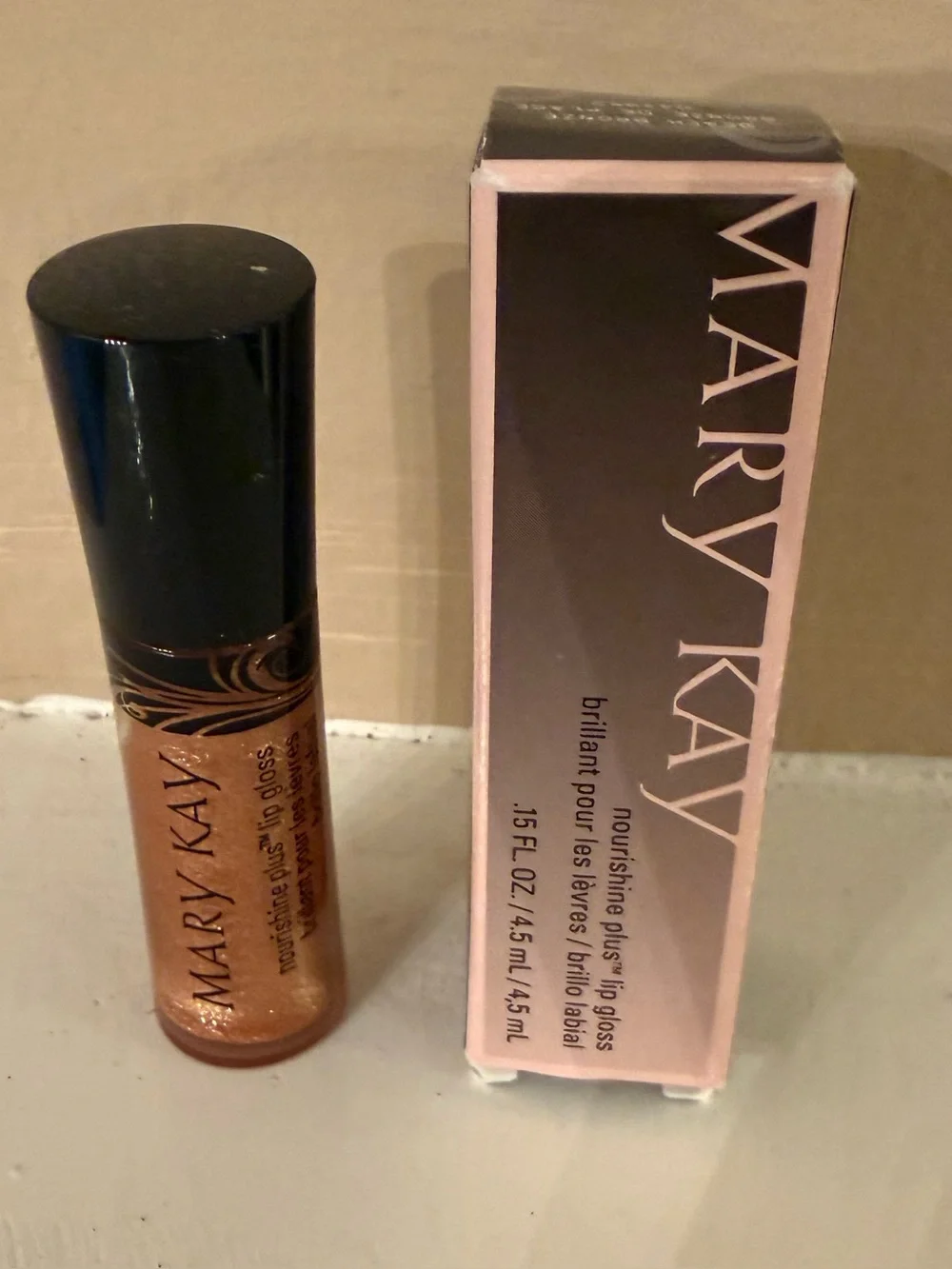 Mary Kay NouriShine Plus Lip Gloss~  Beach Bronze Glimmer
